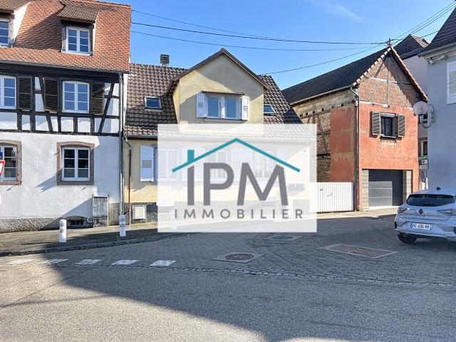BARR, Maison avec 2 appartements, cour et garage Proche centre ville au calme