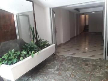 BARRACAS,2amb,1er piso apto crédito, MB estado gral, patio en Inmomap