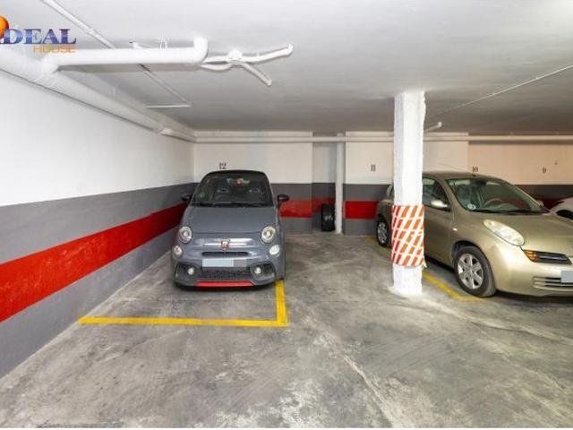 Barrio del Realejo. Sacamos a la venta dos plazas de garaje para coche muy grande