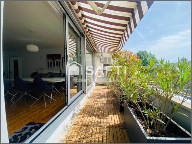 Barriere du medoc / t3 traversant 85m2 lumineux renove, belles prestations / residence verdoyante / cave et parking en sous sol !