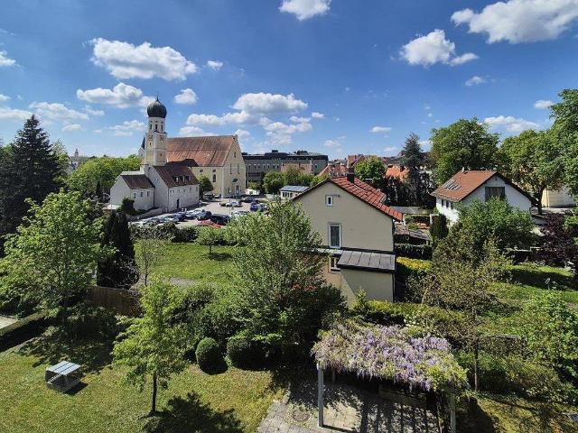 Barrierefrei + Seniorengerecht: Sonnige Dachterrassenwohnung in zentraler + ruhiger Lage!