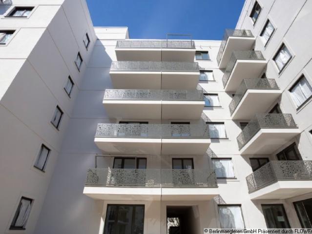 Barrierefreie 3 Zimmer Neubauwohnung mit 2 Bädern und Balkon Erstbezug