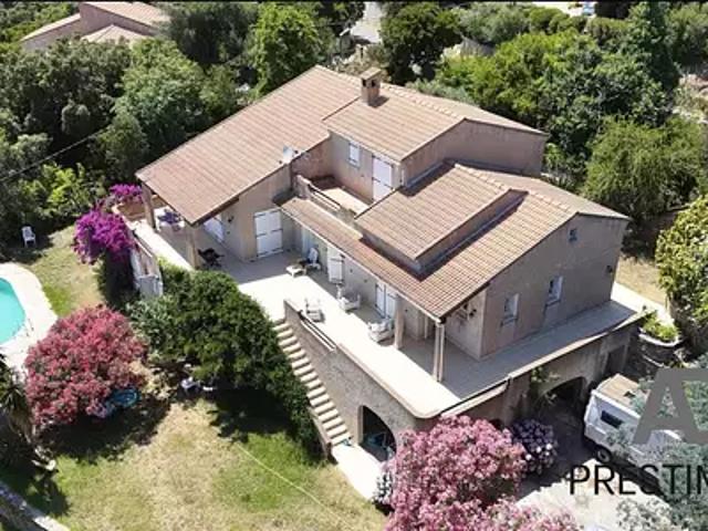 Bastia 20200 Achat / Vente maison 7 pièces t7 piscine terrasse