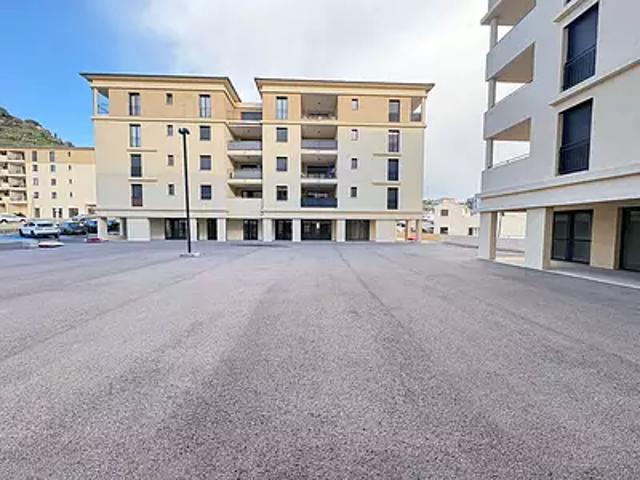 Bastia 20200 Location parking