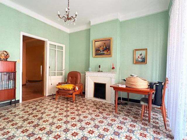 BASTIA CENTRE APPARTEMENT F4/5 AVEC ASCENSEUR