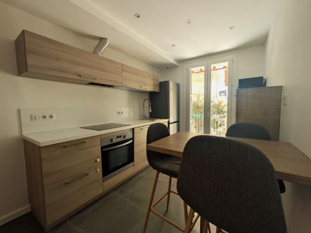 BASTIA HYPER CENTRE Appt T3 avec terrasses