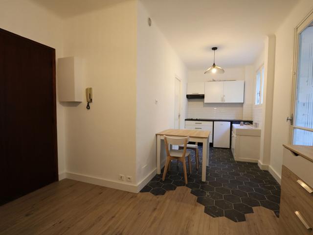 BASTIA proche centre ville Studio meublé de 30 m² env résidence Impératrice