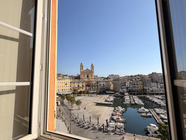 Bastia Vieux Port T4
