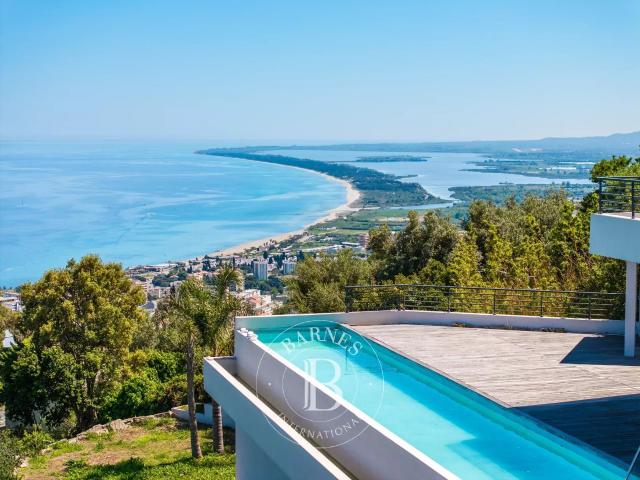 Bastia, Villa, 4 chambres, piscine, vue panoramique mer 415m² Bastia