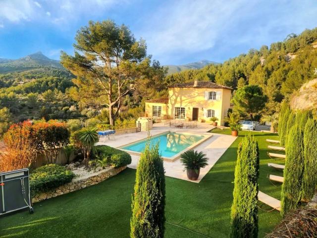 BASTIDE / MAISON / VILLA, 350 m2 AU CALME PISCINE, MARSEIL