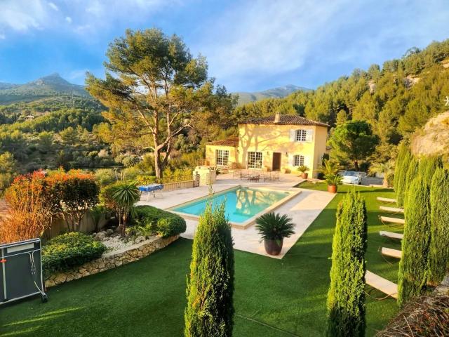 BASTIDE / MAISON / VILLA, 350 m2 AU CALME VUE PANORAMIQUE GARLABAN PISCINE, MARSEILLE 11ème ALLAUCH / LA
