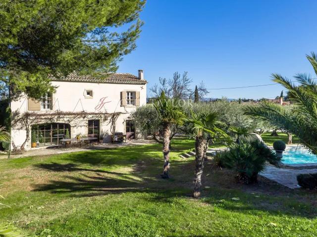 Bastide au charme provençal Luberon 236m² Cavaillon
