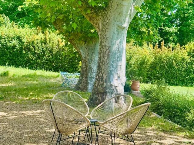 Bastide d’Architecture Vivante – Élégance et Multiples Vocat. 433m² Aups