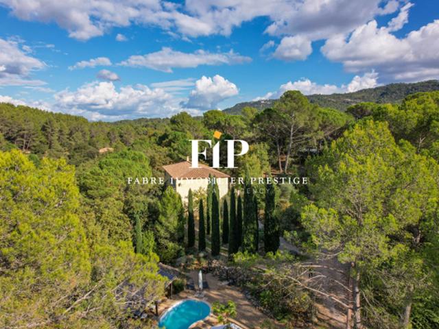 Bastide de charme à Bras 12 pièce s 341 m2