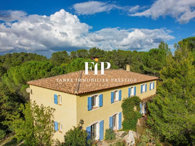 Bastide de charme à Bras 12 pièce s 341 m2