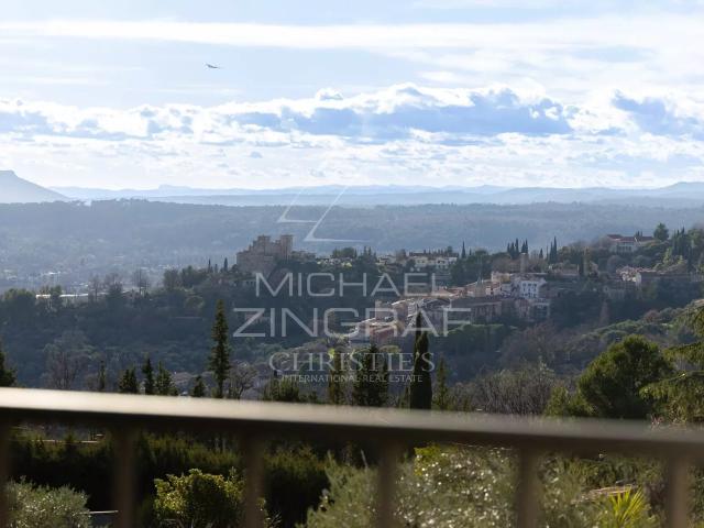 Bastide de charme baignée de lumière, à pied du village 397m² Fayence
