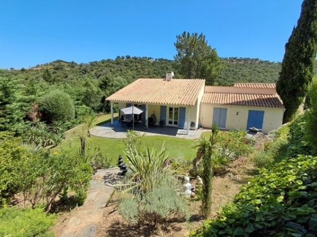 Bastide de Plain Pied. 123m² habitable. Terrain de 2 200m². Les Chartreuses, Le Boulou