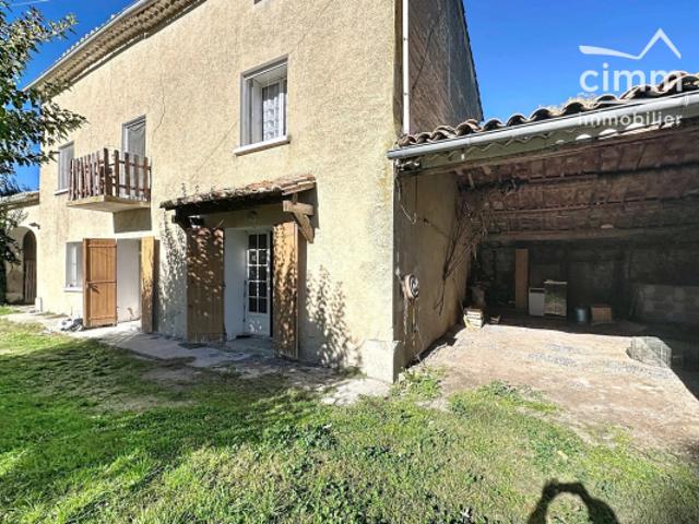 Bastide de 180m² en campagne à rénover