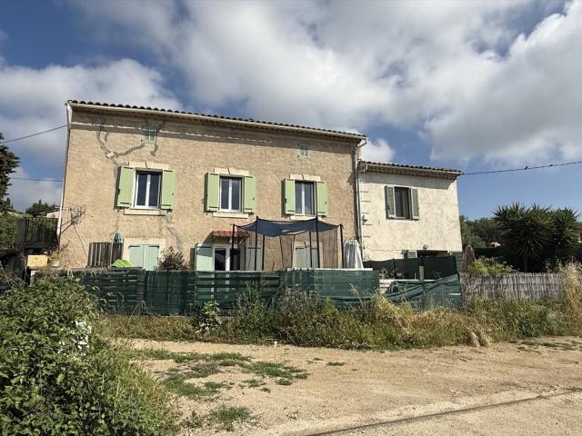 Bastide de 4 Appartements CHATEAUNEUF GRASSE A VOIR 229m² Châteauneuf Grasse