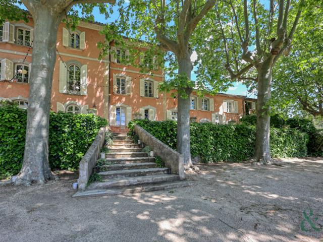 Bastide et Domaine viticole Provence verte