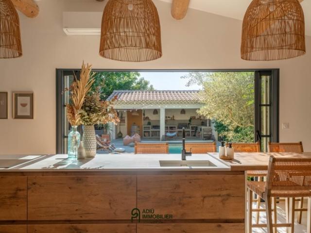 Bastide familiale avec piscine et jardin entre Uzès et Avignon