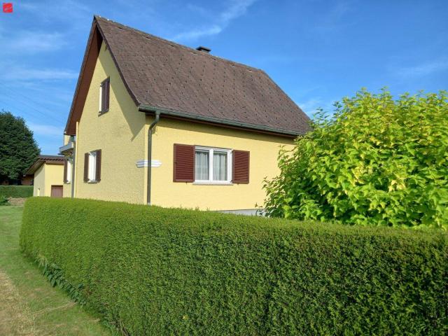 Bastler' aufgepasst: Einfamilienhaus in Ruhelage!