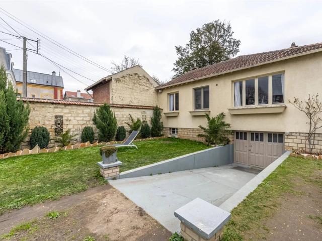 BAS DE CHATOU MAISON DE 74 M² GROS POTENTIEL TERRAIN 634 M