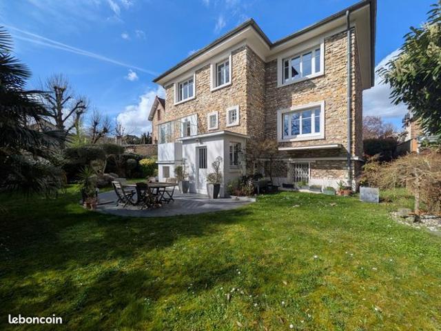 Bas de montmorency – rue confidentielle – maison style art déco – 188 m² – jardin sans vis à vis