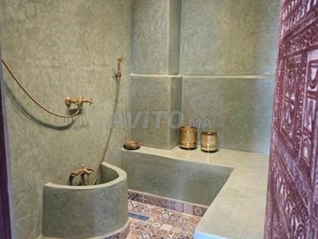 Bas de Villa. 3 ch. 2 sdb. Hammam. Salle de Sport