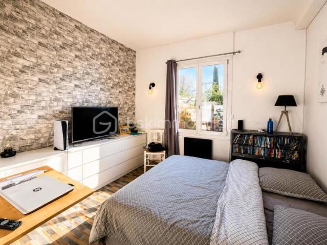 Bas de Villa T3/T4 + dépendance 15 m2