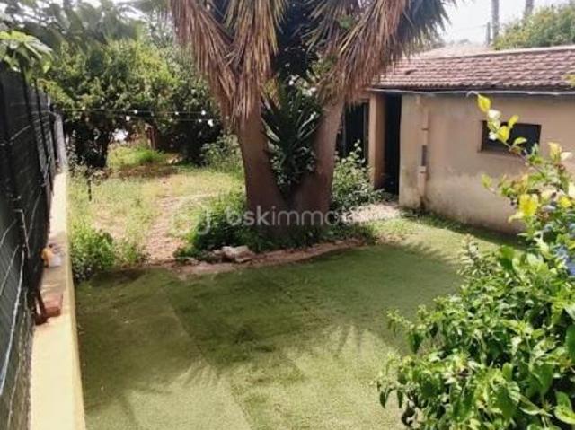 BAS DE VILLA T3 + JARDIN + ANNEXES