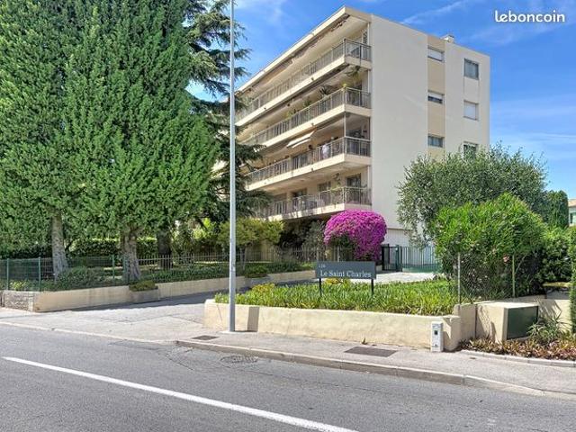 BAS DES PLATEAUX FLEURIS 2 PIÈCES 63m² PARKING ET CAVE EXPO SUD