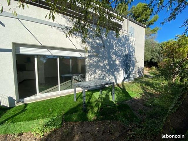 Bas faron T3 avec grand jardin privatif de 200 m2