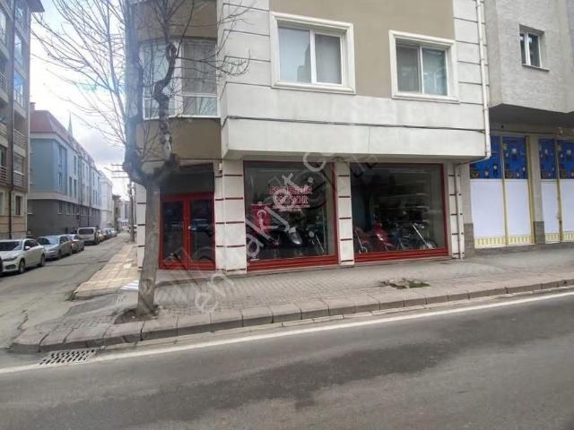 Basın Şehitleri Cad 100m2 +100 M2 Satılık Köşe Dükkan