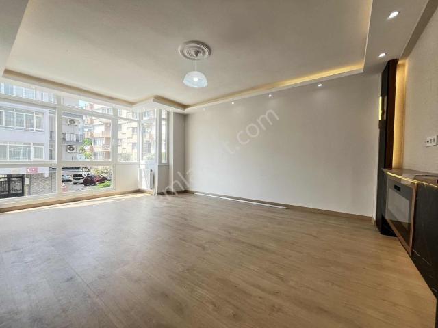 Basın Sitesi Mh. 3+1 Arakat İçi Yapılı Metro 5 Dk Mesafe Satılık