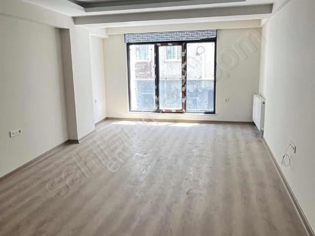 Basın Sitesi Yakını Sıfır 2+1 Daire Metroya Yakın Konumda