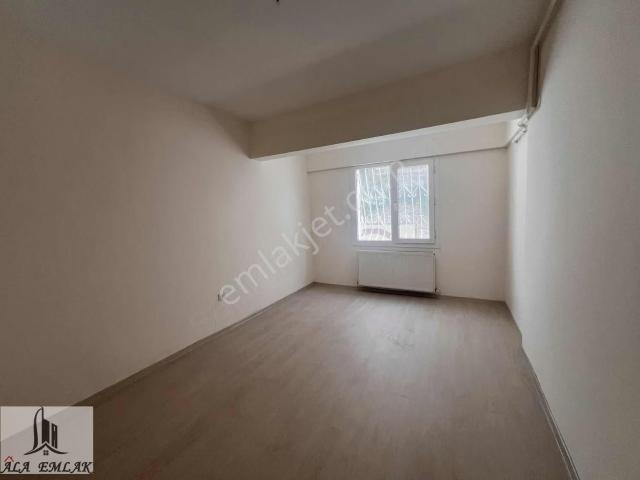 Basın Sitesi'nde Satılık 3+1 Daire 120m², Yüksek Giriş