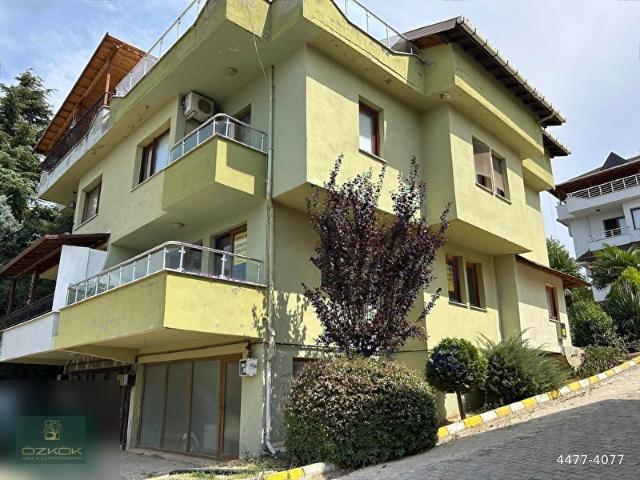 Basın sitesinde satılık lüks villa
