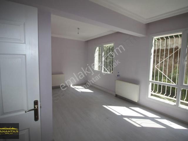 Basınsitesi'nde Metro Yakını, Bakımlı 2+1 Daire