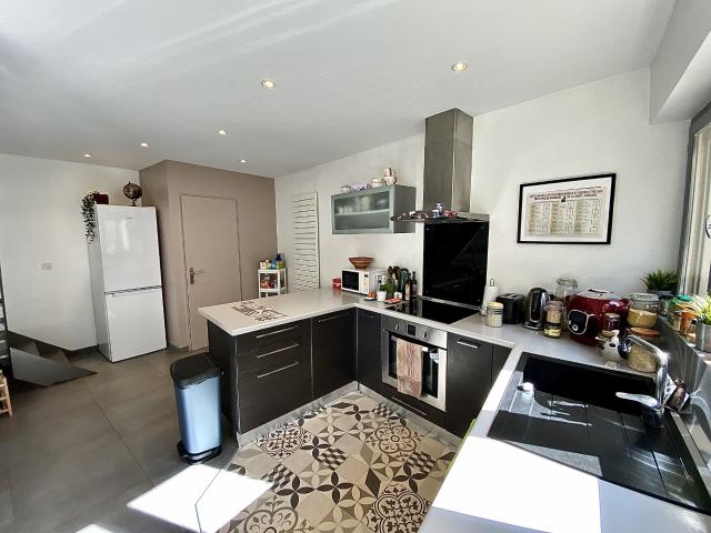 Bas Victor HUGO: T 3 en duplex