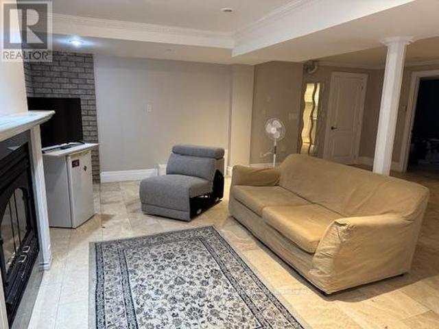 Basement 4562 Penhallow Road, Mississauga, ON, L5V 1E8 house for lease | Listing ID W13486 | Royal LePage