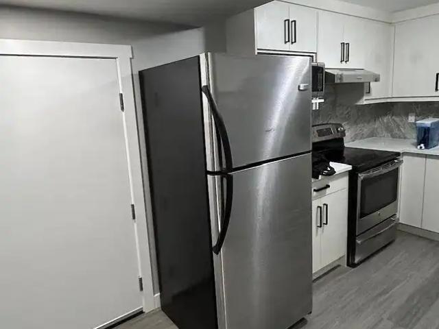 Basement 664 Windbrook Heights, SW Airdrie