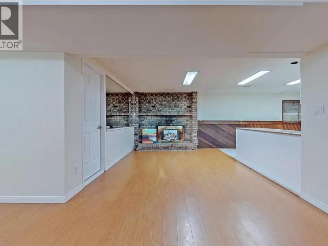 Basement 768 COMO LAKE AVENUE