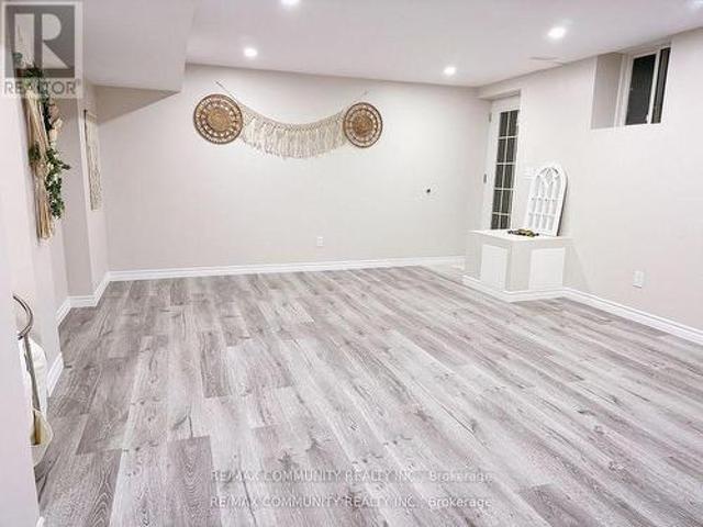 Basement 19 Yvette Street Nw, Whitby, ON, L1P 0G8 house for lease | Listing ID E13418 | Royal LePage