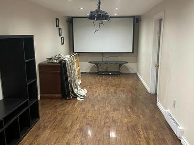 Basement 20 Seguin Court, Toronto, ON, M9V 2C5 house for lease | Listing ID W13441 | Royal LePage