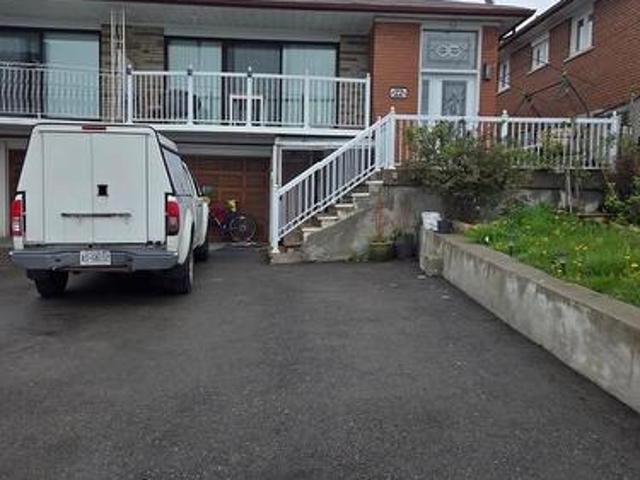 Basement 22 Brubeck Road, Toronto, ON, M9M 1W7 house for lease | Listing ID W13590 | Royal LePage