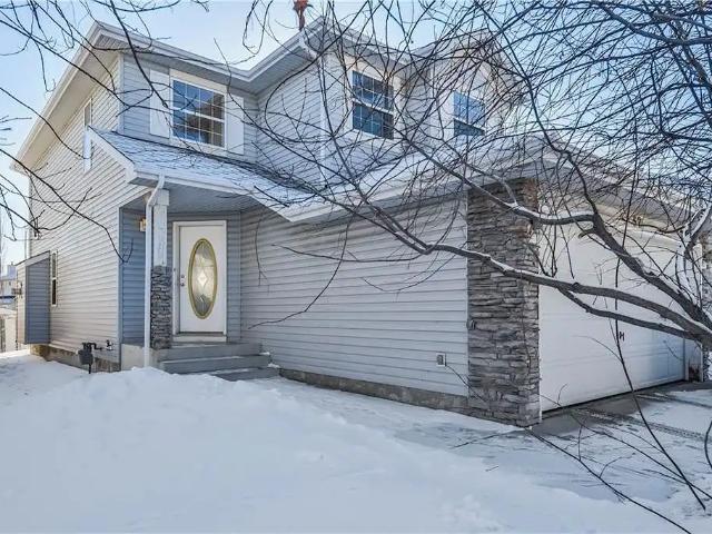 Basement unit with walking distances to schools and transit!