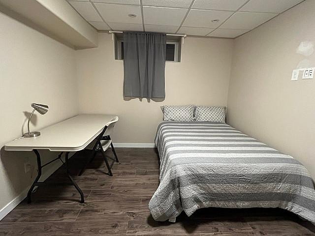 Basement Private Room Near University