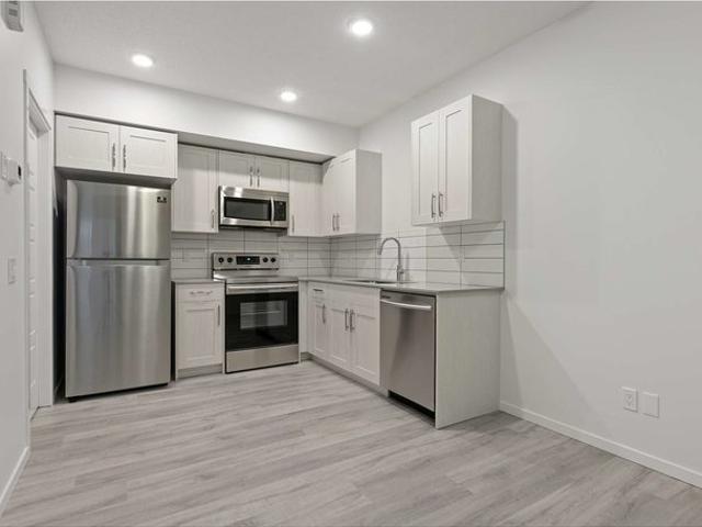 Basement suite in Chappelle Gardens