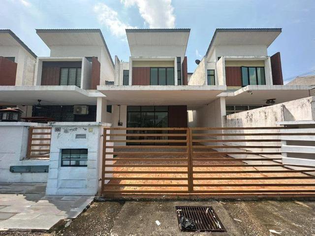 BASIC UNIT Double Storey Terrace House Azalea Saujana KLIA Sepang
